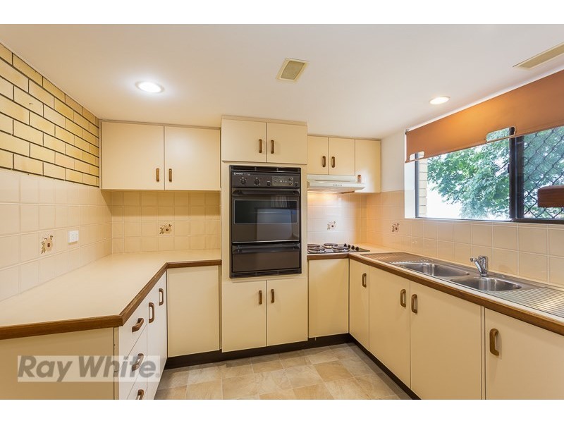 1/65 Nicklin Street, Coorparoo QLD 4151