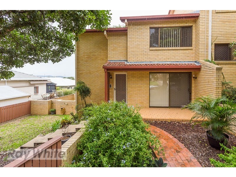 1/65 Nicklin Street, Coorparoo QLD 4151