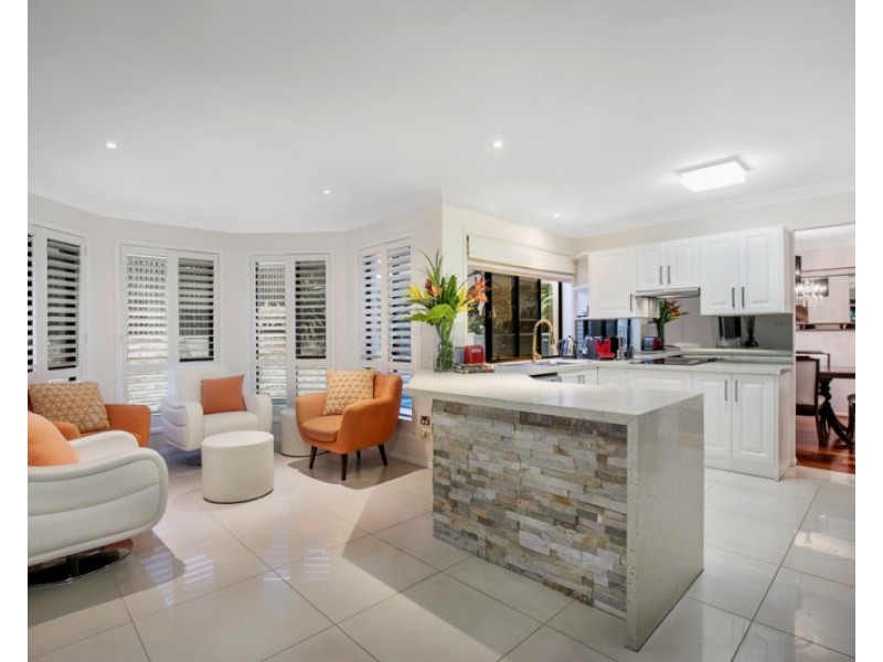 12 Currumbin Place, Carindale QLD 4152