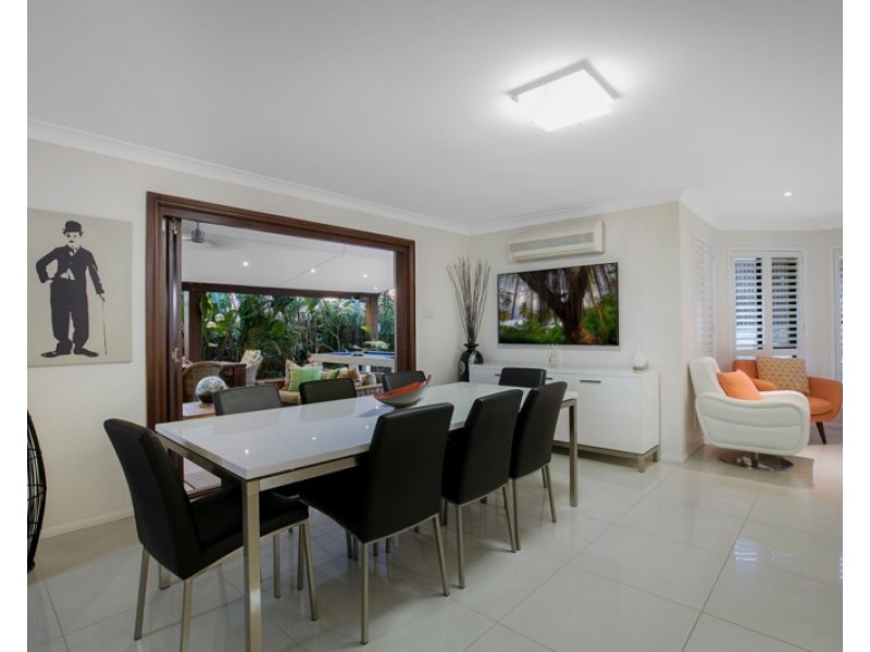 12 Currumbin Place, Carindale QLD 4152