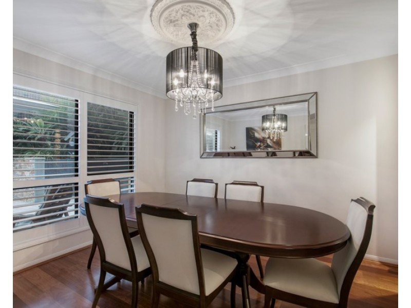 12 Currumbin Place, Carindale QLD 4152