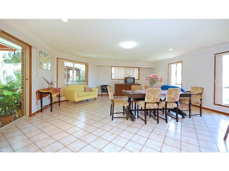 4 Oprah Place, Belmont QLD 4153