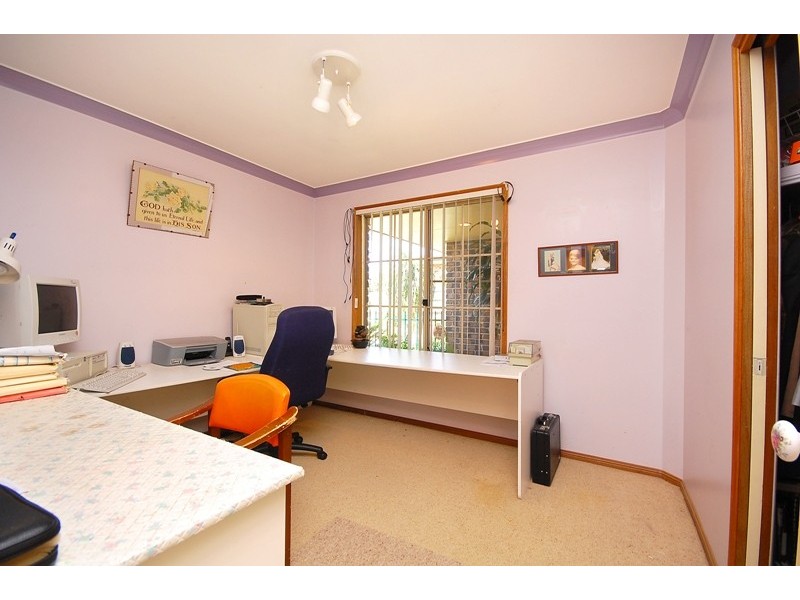 4 Oprah Place, Belmont QLD 4153