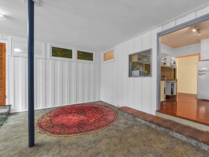 35 Samuel Street, Camp Hill QLD 4152