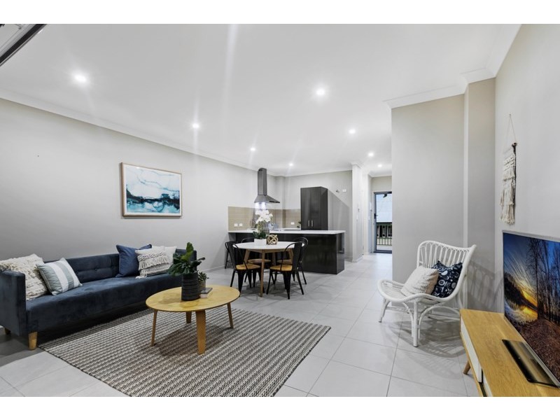 2/72 Bilyana Street, Balmoral QLD 4171