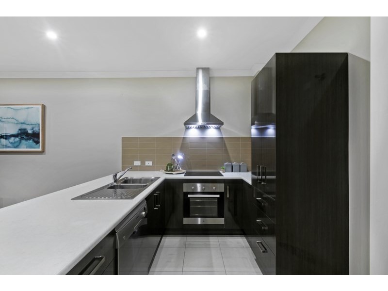 2/72 Bilyana Street, Balmoral QLD 4171