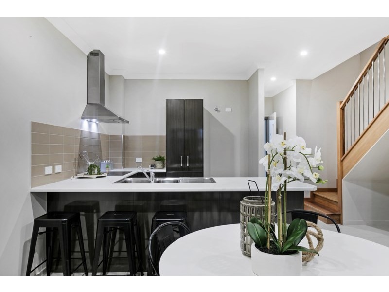 2/72 Bilyana Street, Balmoral QLD 4171