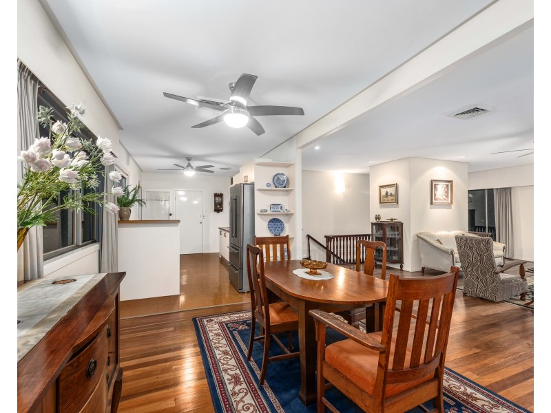 12 Mayheck Street, Tarragindi QLD 4121