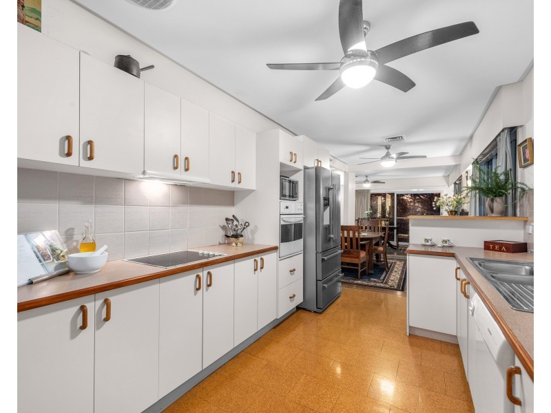 12 Mayheck Street, Tarragindi QLD 4121