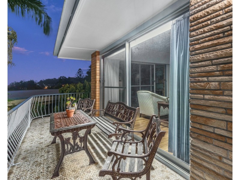 12 Mayheck Street, Tarragindi QLD 4121