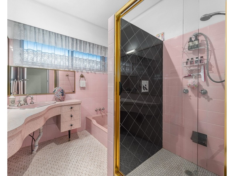 12 Mayheck Street, Tarragindi QLD 4121