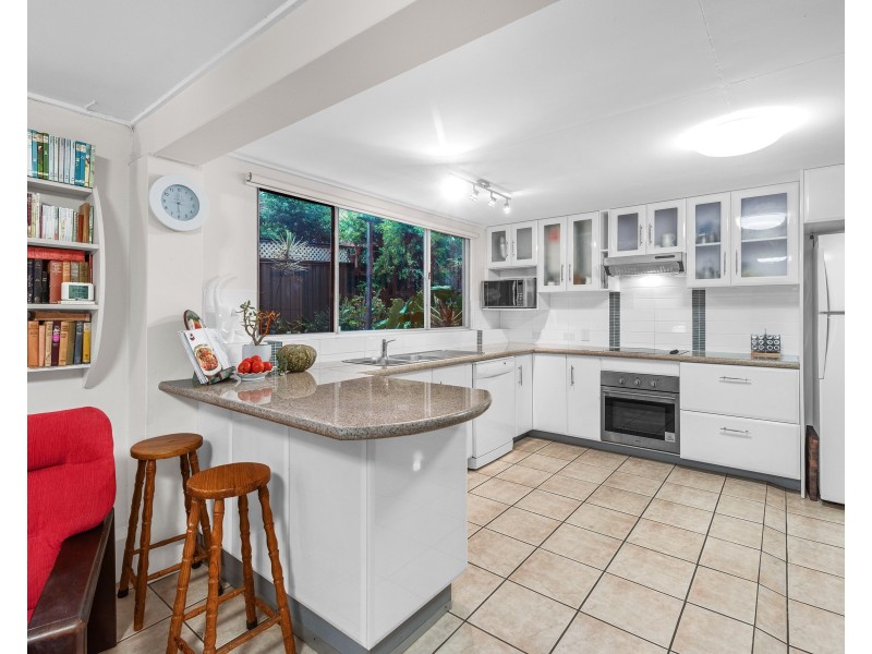 12 Mayheck Street, Tarragindi QLD 4121