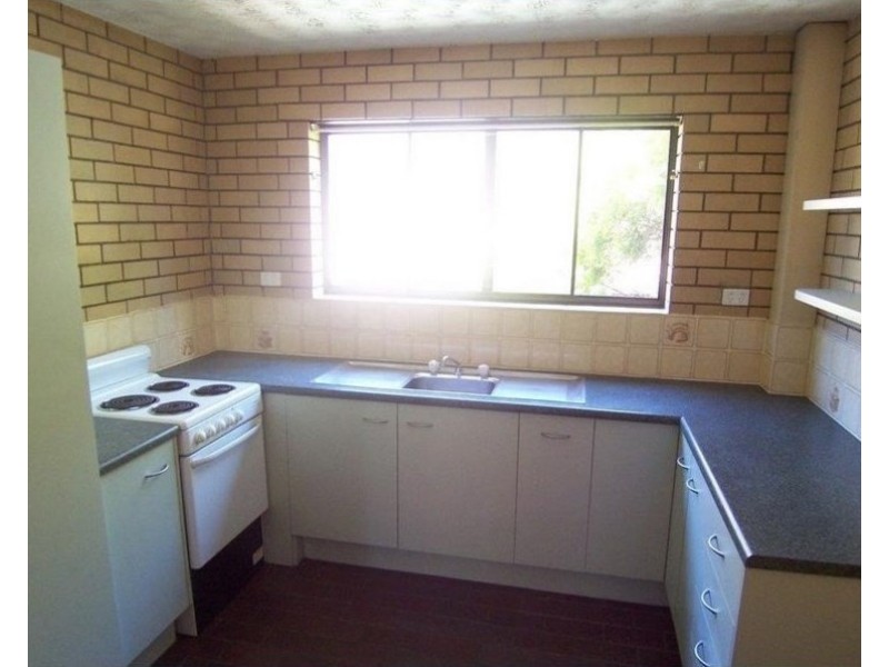 1/65 Franz Road, Clayfield QLD 4011