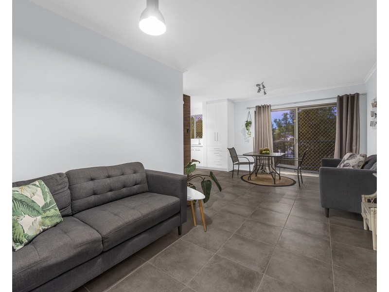 3/42 Pembroke Road, Coorparoo QLD 4151