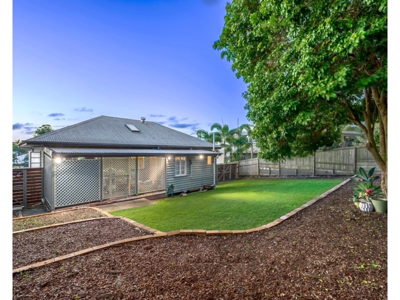 20 Brinawa Street, Camp Hill QLD 4152