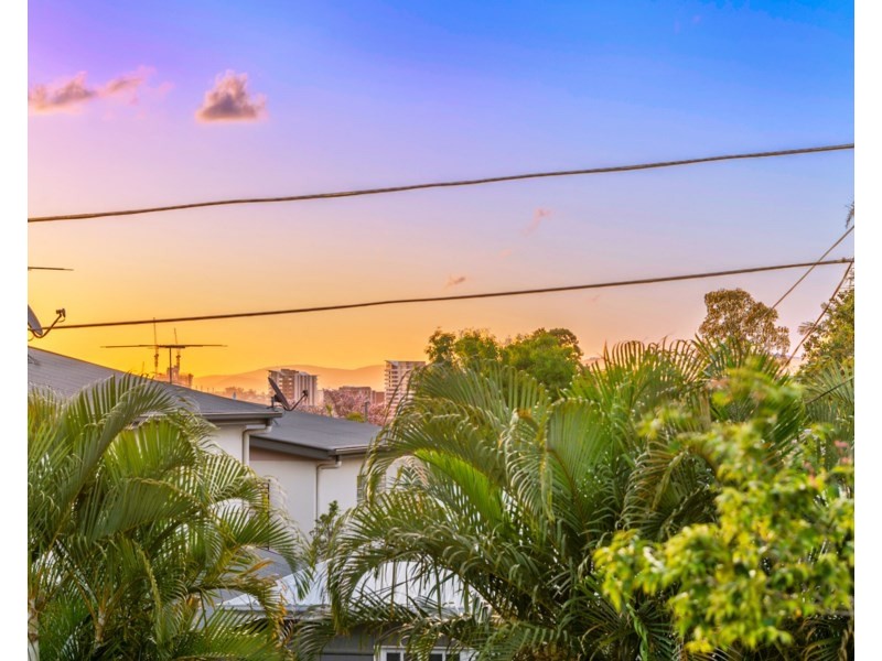 20 Brinawa Street, Camp Hill QLD 4152