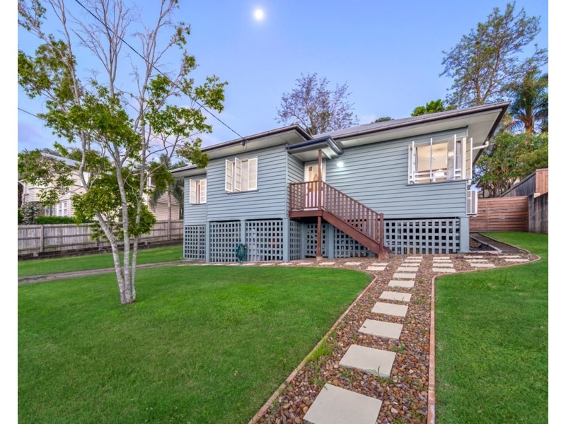 20 Brinawa Street, Camp Hill QLD 4152