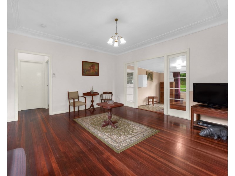 87 Plimsoll Street, Greenslopes QLD 4120