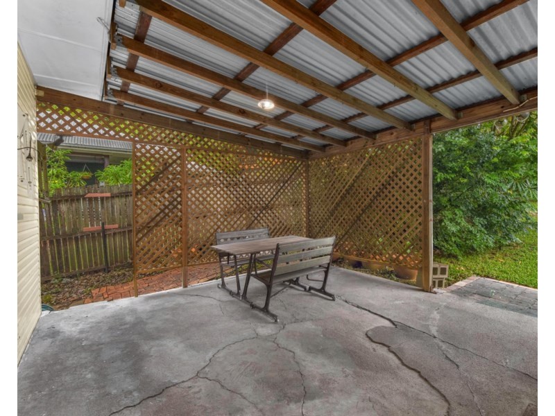 87 Plimsoll Street, Greenslopes QLD 4120