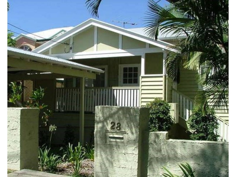 28 Baragoola Street, Coorparoo QLD 4151