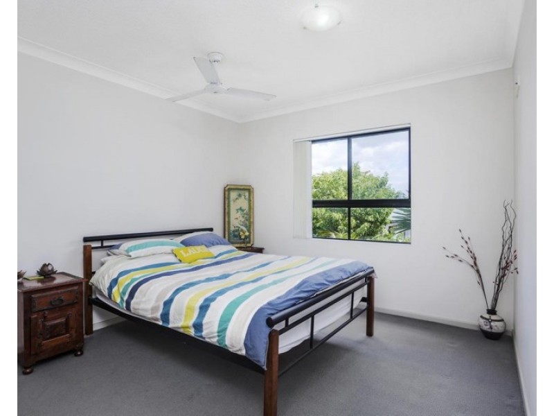 19/15 Kitchener Street, Coorparoo QLD 4151