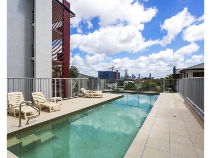 19/15 Kitchener Street, Coorparoo QLD 4151