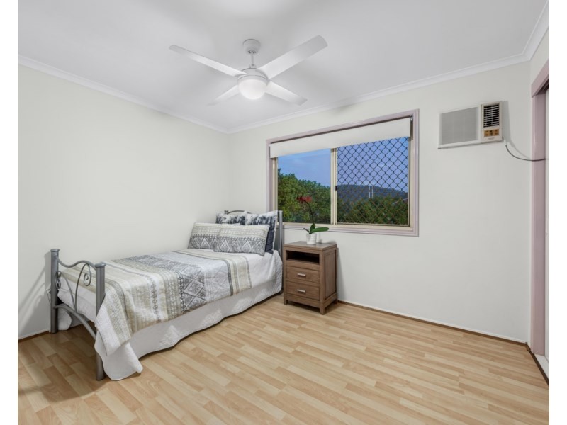 101 Golden Oak Crescent, Carindale QLD 4152