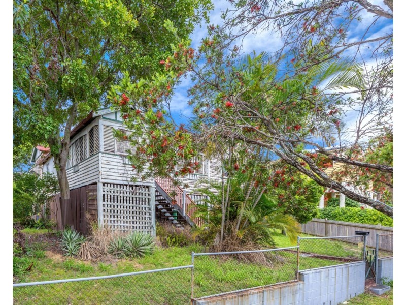 45 St Leonards Street, Coorparoo QLD 4151