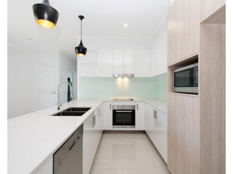 12/7 Durham Street, Coorparoo QLD 4151