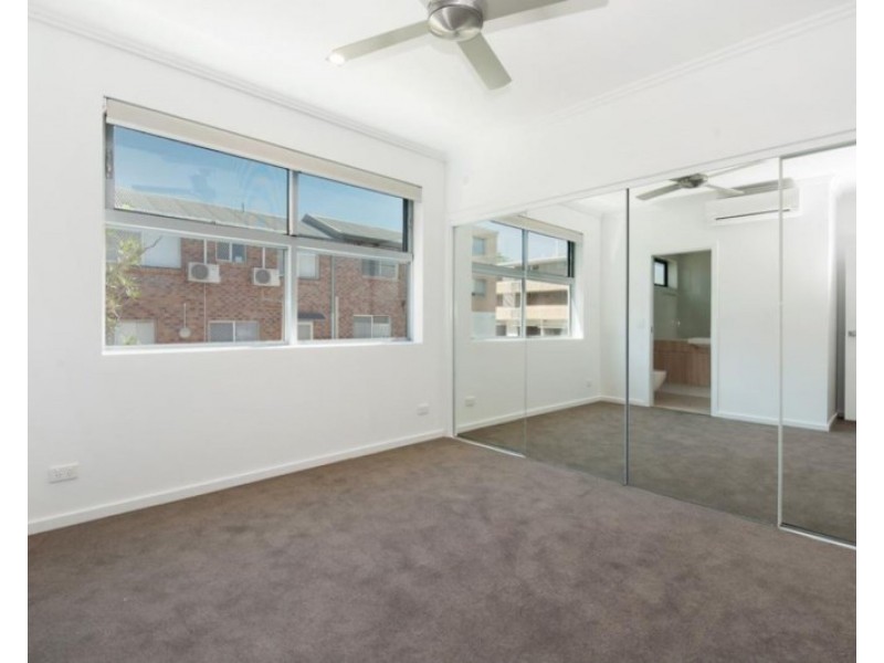 12/7 Durham Street, Coorparoo QLD 4151