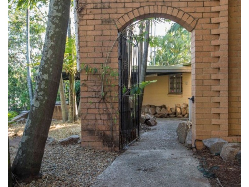 1A Myall Street, Norman Park QLD 4170