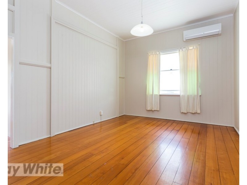 1215 Stanley Street East, Coorparoo QLD 4151