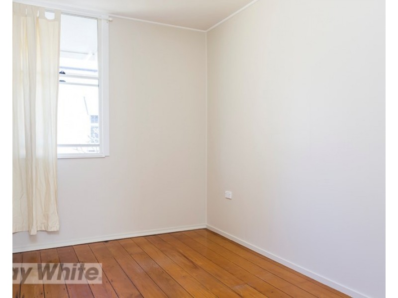 1215 Stanley Street East, Coorparoo QLD 4151