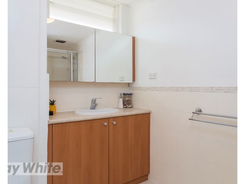 2/33 Ellis Street, Greenslopes QLD 4120