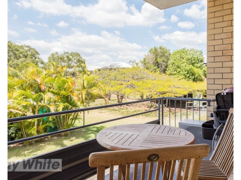 2/33 Ellis Street, Greenslopes QLD 4120