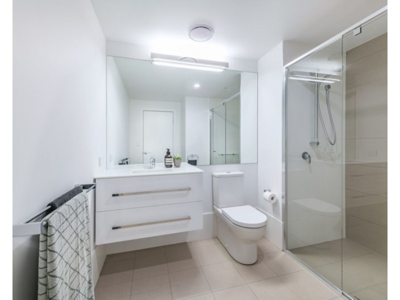 300 Old Cleveland Road, Coorparoo QLD 4151