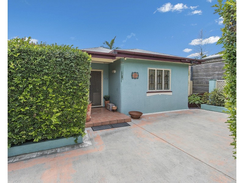 27 Ernest Street, Camp Hill QLD 4152
