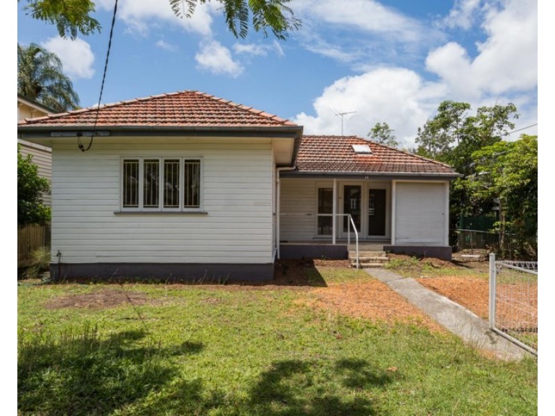 15 Rees Avenue, Coorparoo QLD 4151