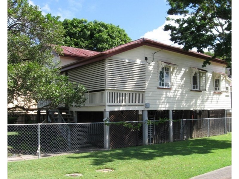 16 Birdwood Street, Coorparoo QLD 4151