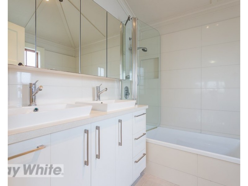 45 Headfort Street, Greenslopes QLD 4120