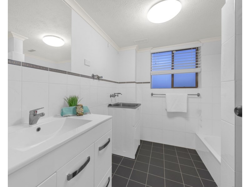 3/12 Durham Street, Coorparoo QLD 4151