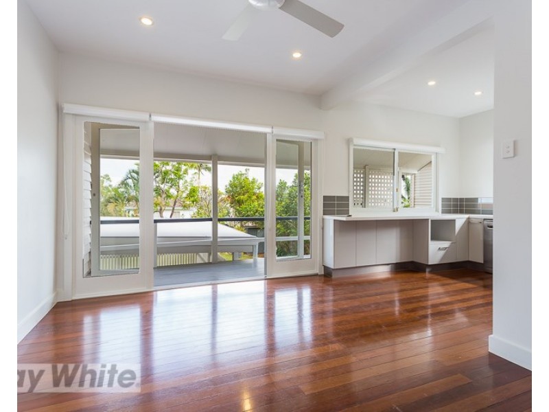 28 Martha Street, Camp Hill QLD 4152