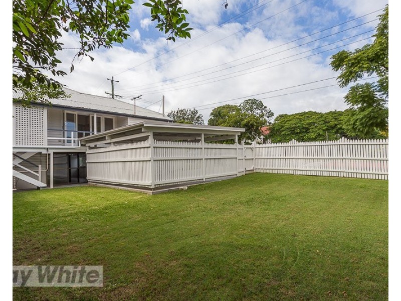 28 Martha Street, Camp Hill QLD 4152