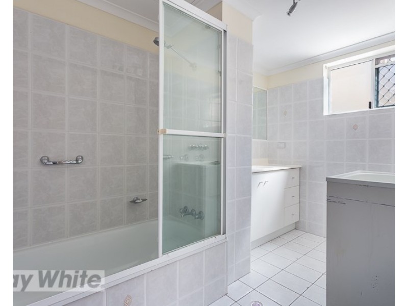 3/56 Knowsley Street, Greenslopes QLD 4120