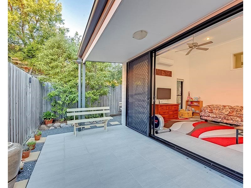 6 Orpen Street, Greenslopes QLD 4120