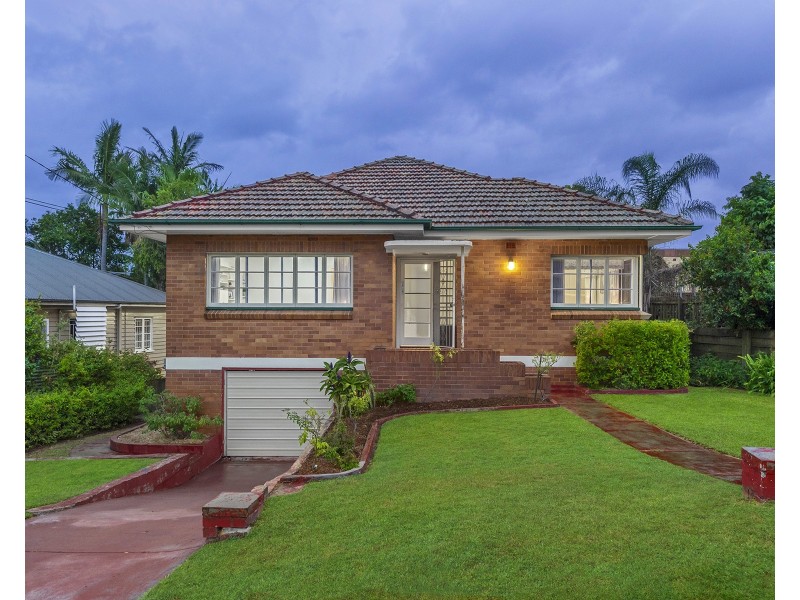 7 Stodart Street, Coorparoo QLD 4151