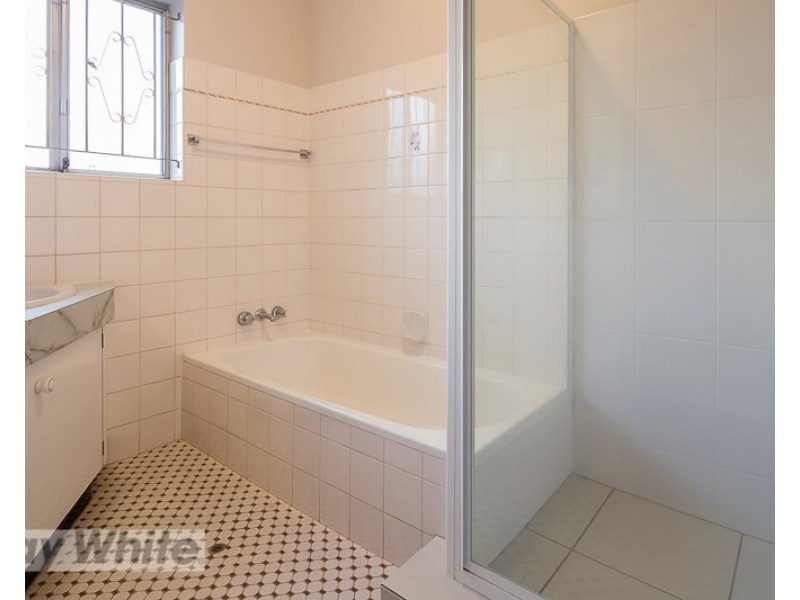 5/77 Kitchener Street, Coorparoo QLD 4151