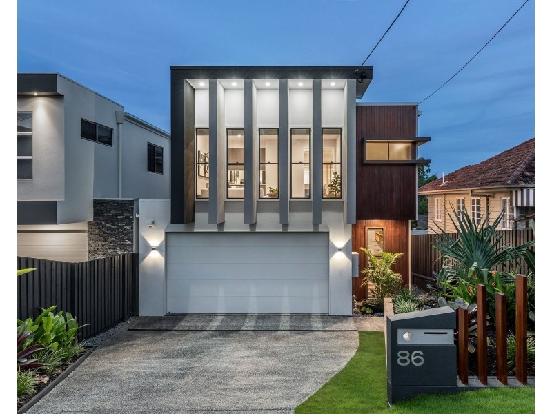 86 Raven Street, Camp Hill QLD 4152