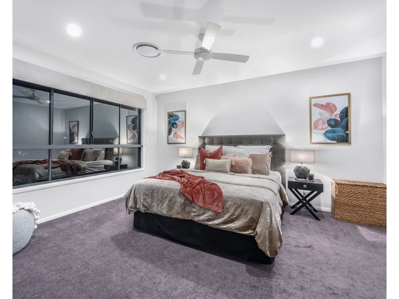 86 Raven Street, Camp Hill QLD 4152