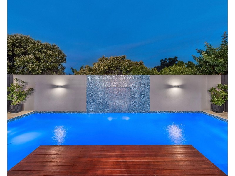 86 Raven Street, Camp Hill QLD 4152